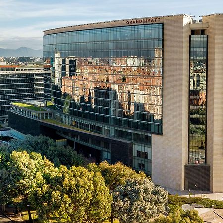 Hotel Grand Hyatt Bogotá Exteriér fotografie The headquarters of the company in Madrid