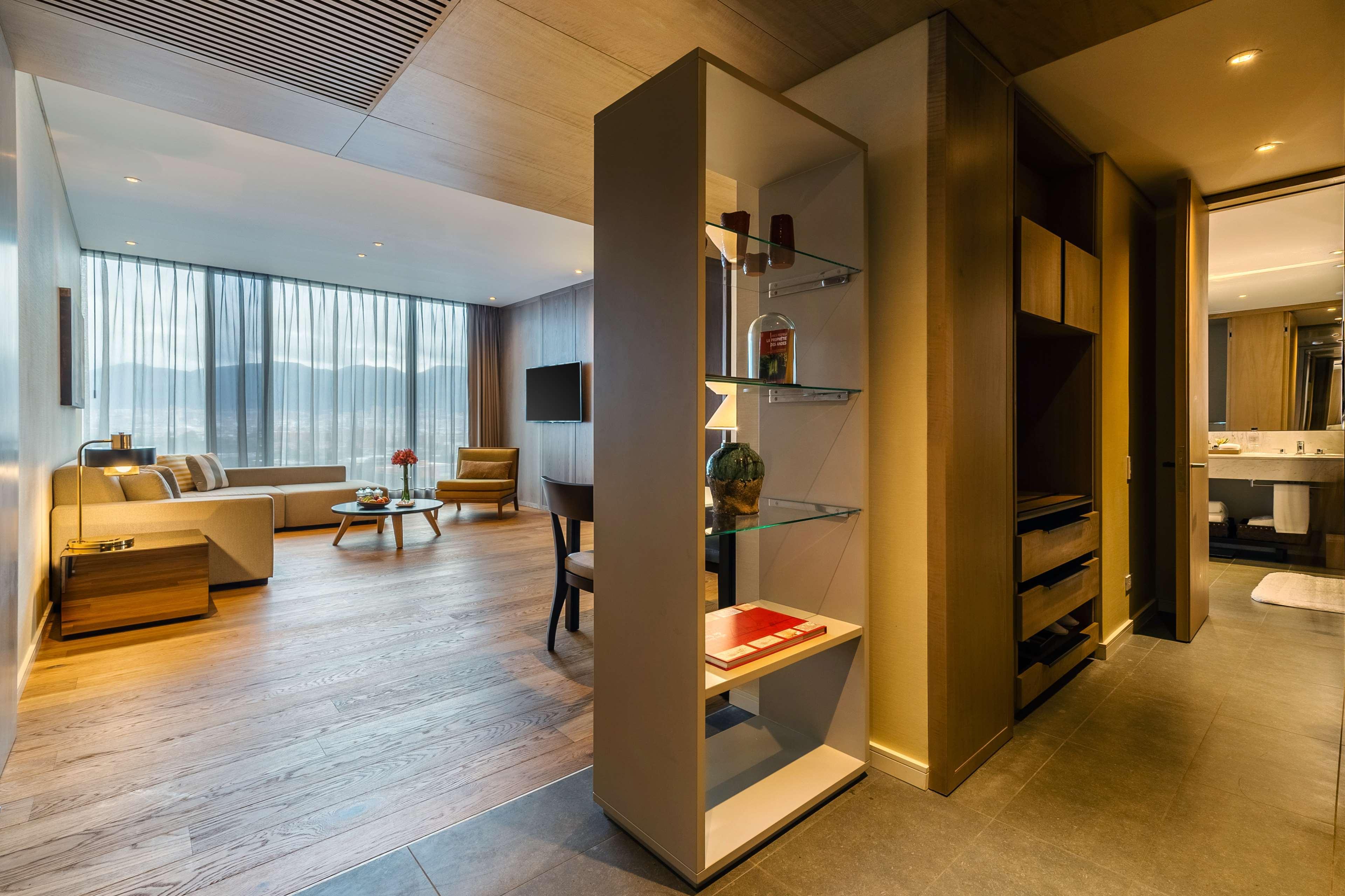 Hotel Grand Hyatt Bogotá Exteriér fotografie A suite at the hotel