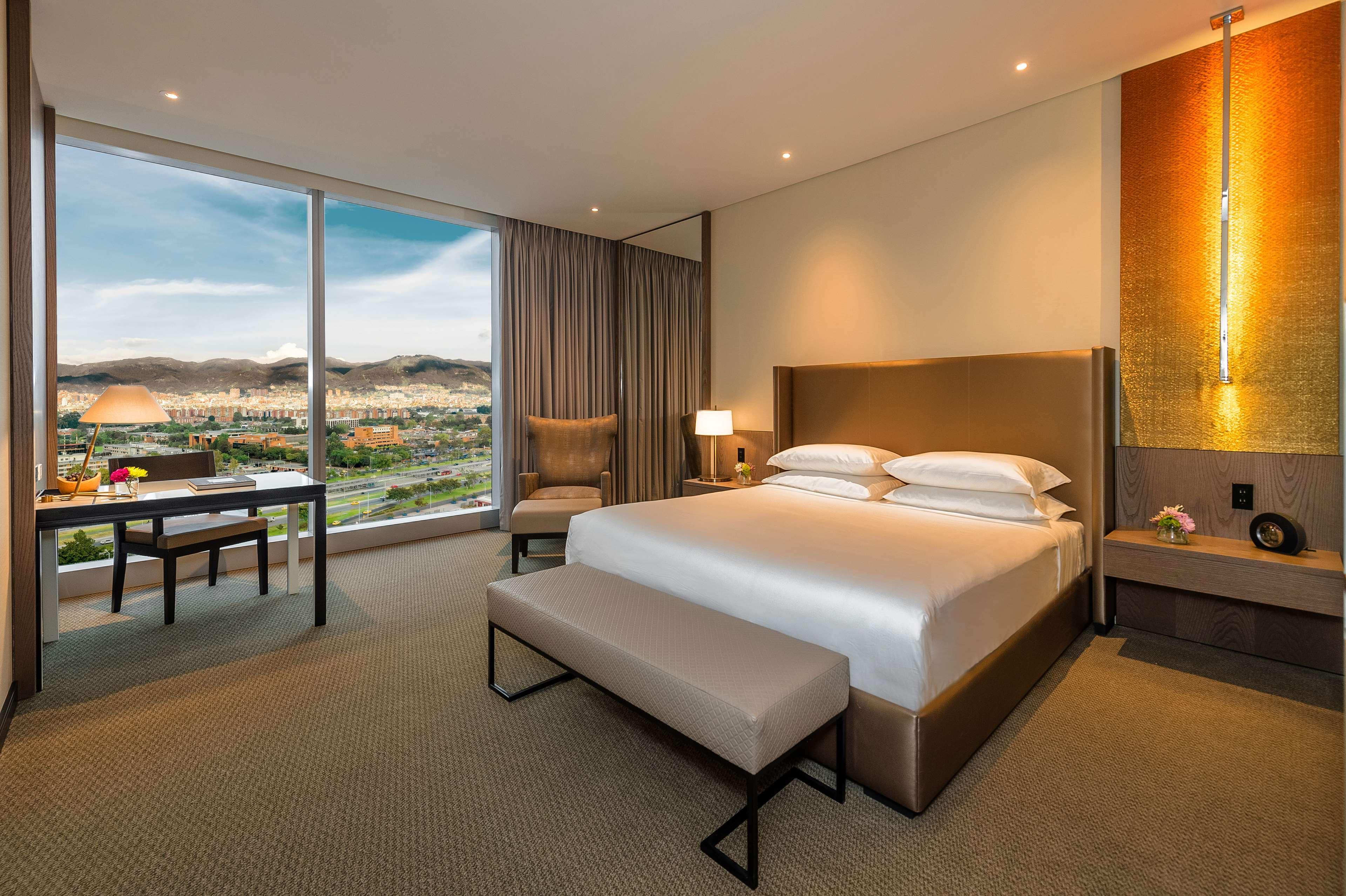 Hotel Grand Hyatt Bogotá Exteriér fotografie A bedroom at the hotel