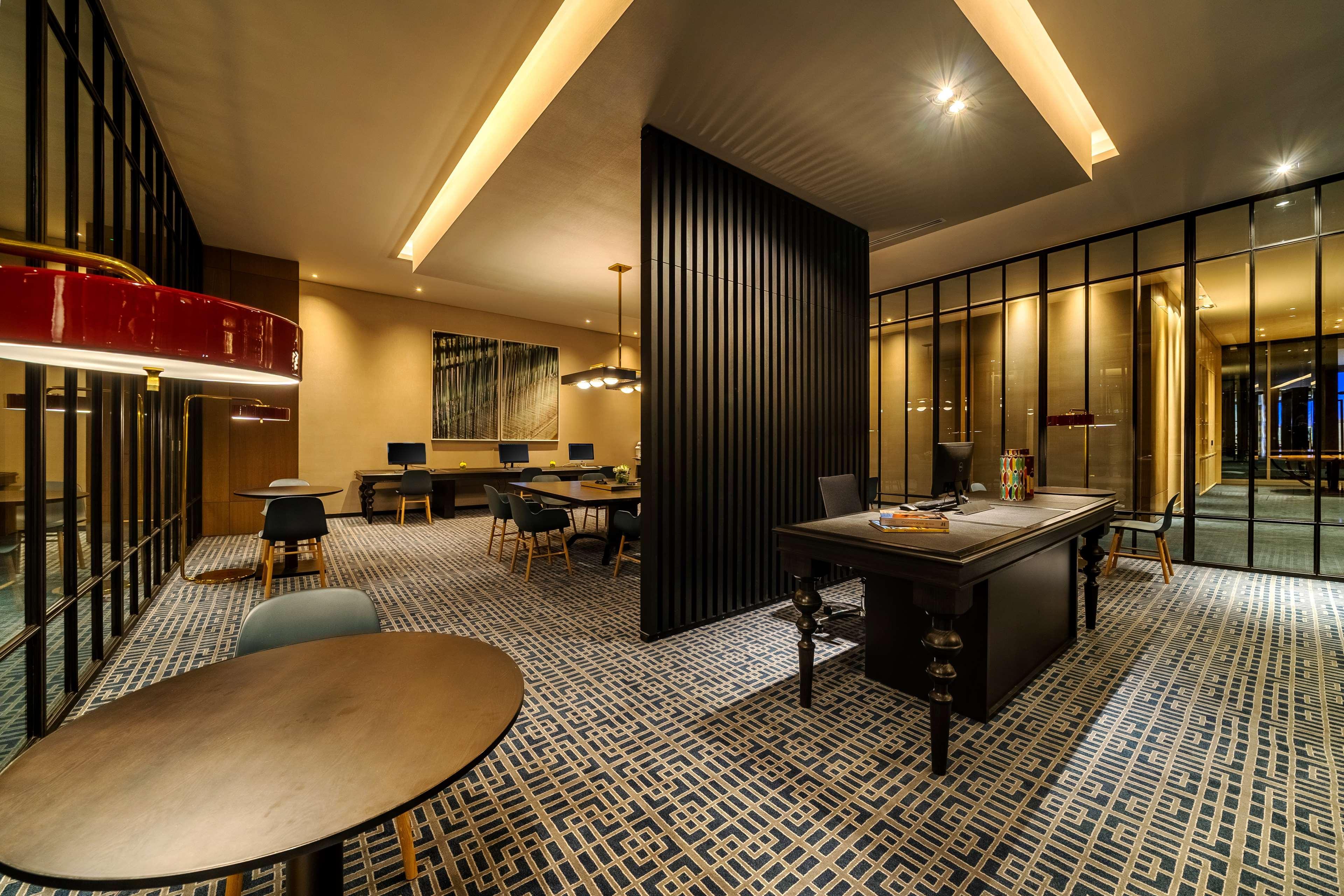 Hotel Grand Hyatt Bogotá Exteriér fotografie The Club at The Landmark, Hong Kong