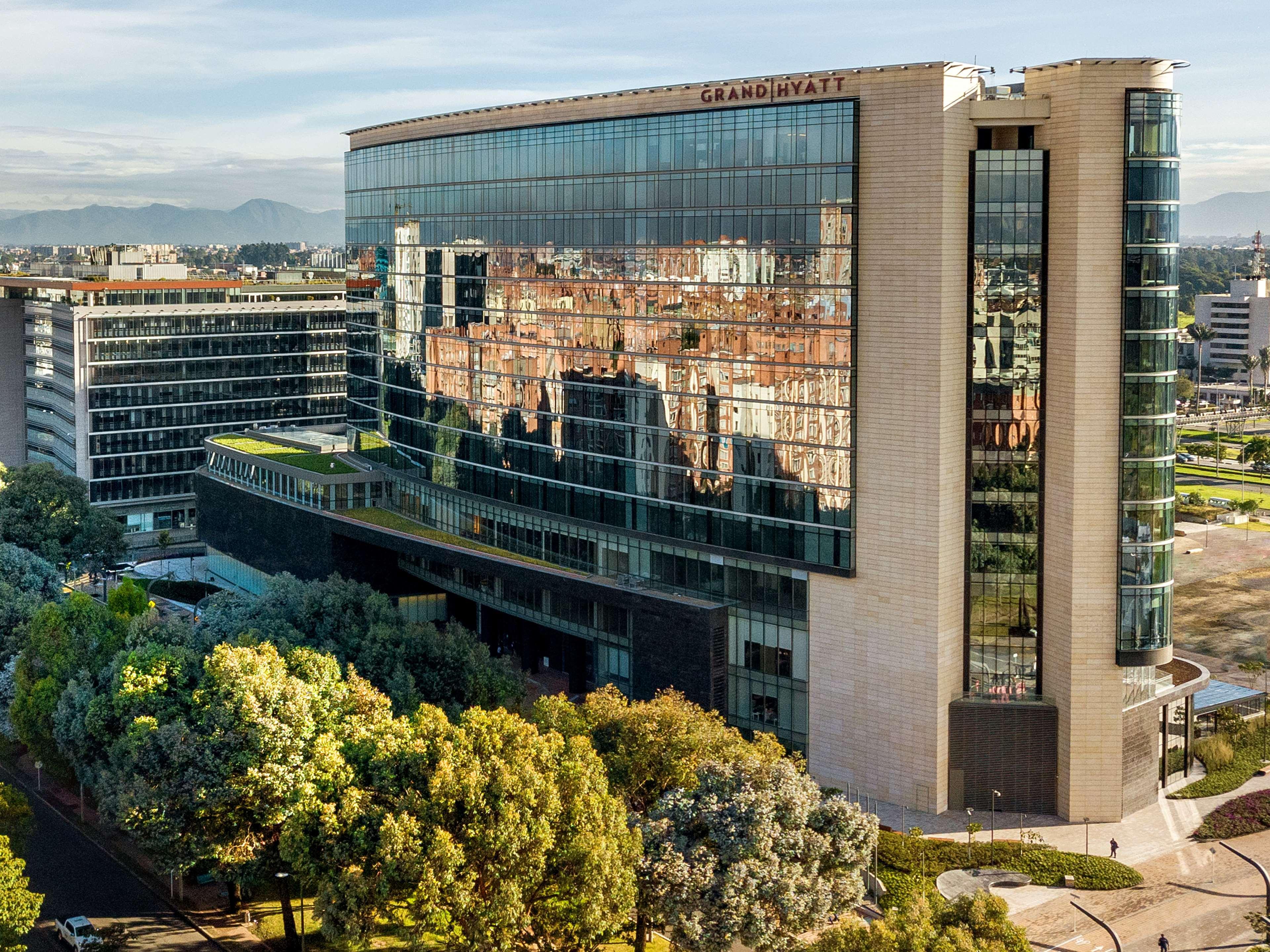 Hotel Grand Hyatt Bogotá Exteriér fotografie The headquarters of the company in Madrid